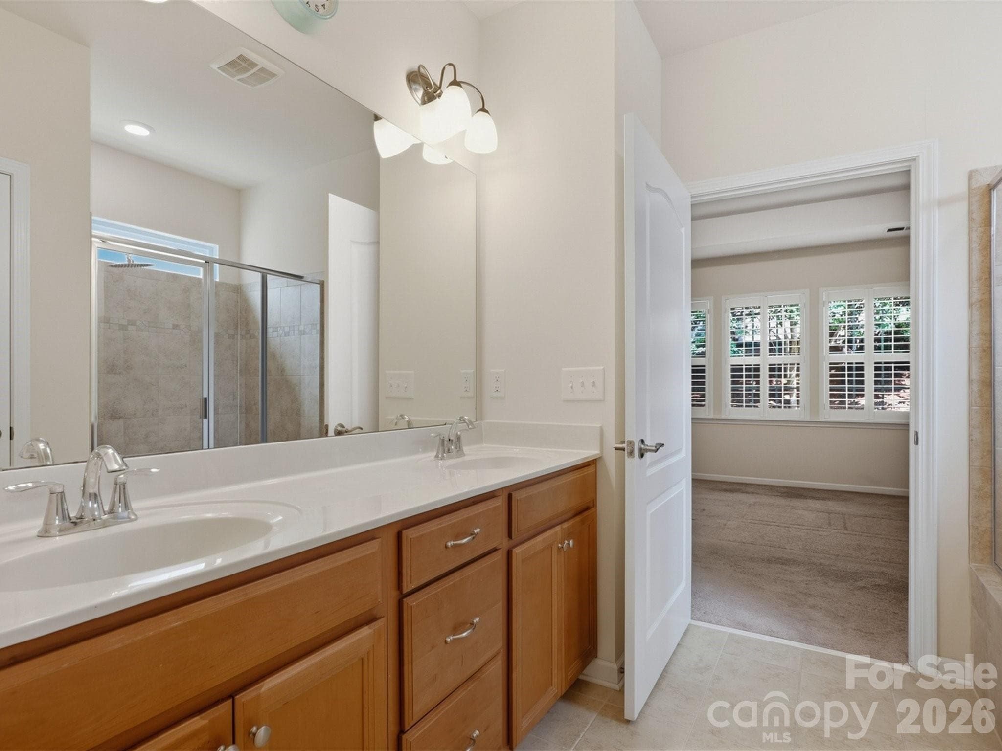 Single Family Residence at 141 Carmen Way, Lancaster, photo 22 of 43