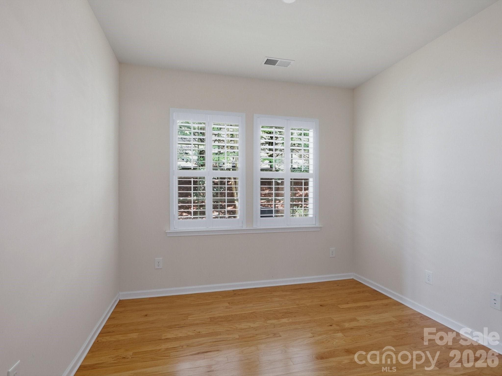 Single Family Residence at 141 Carmen Way, Lancaster, photo 23 of 43