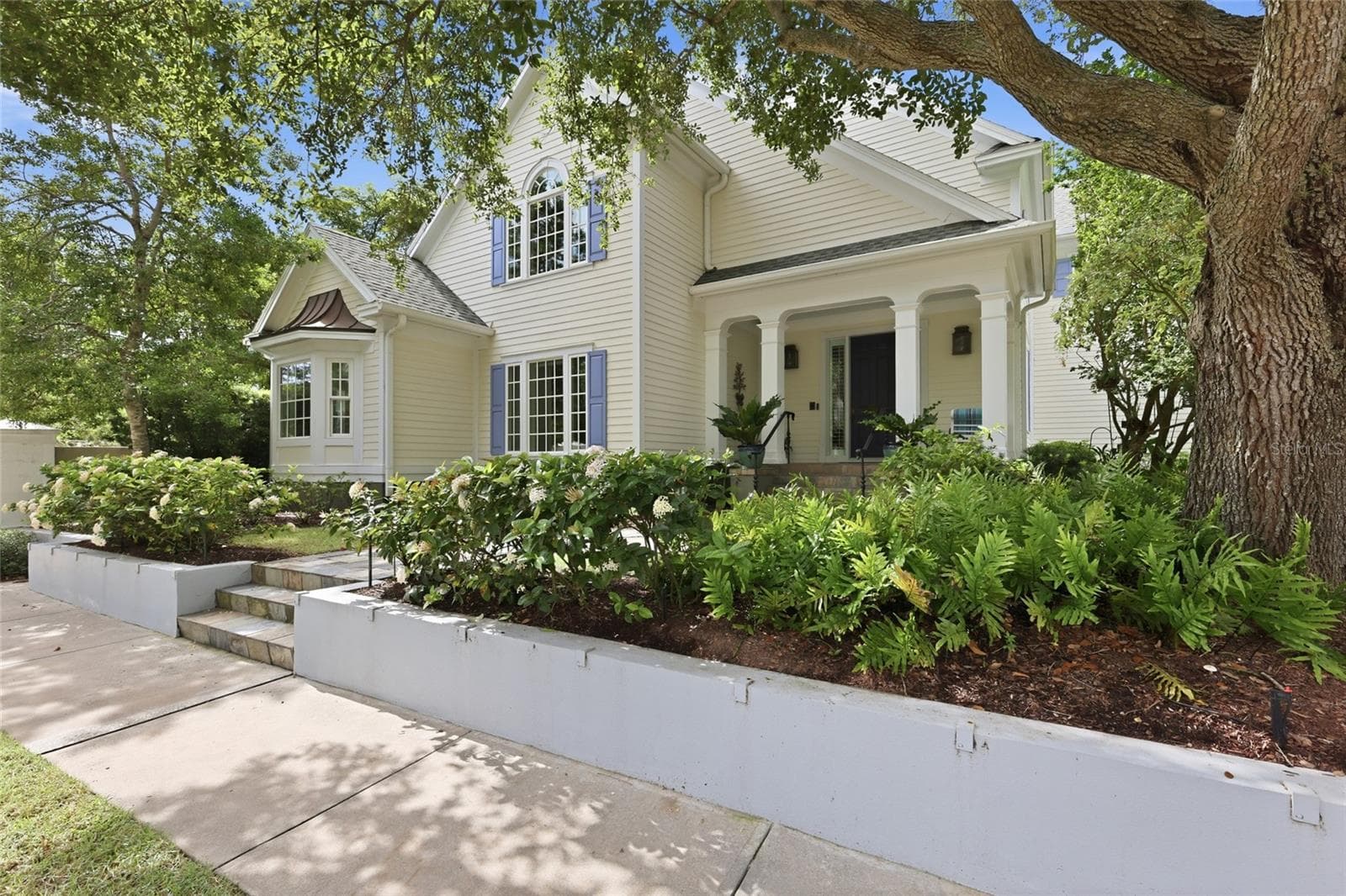 Single Family Residence at 1798 LINCOLN PARK CIR, SARASOTA, photo 3 of 57