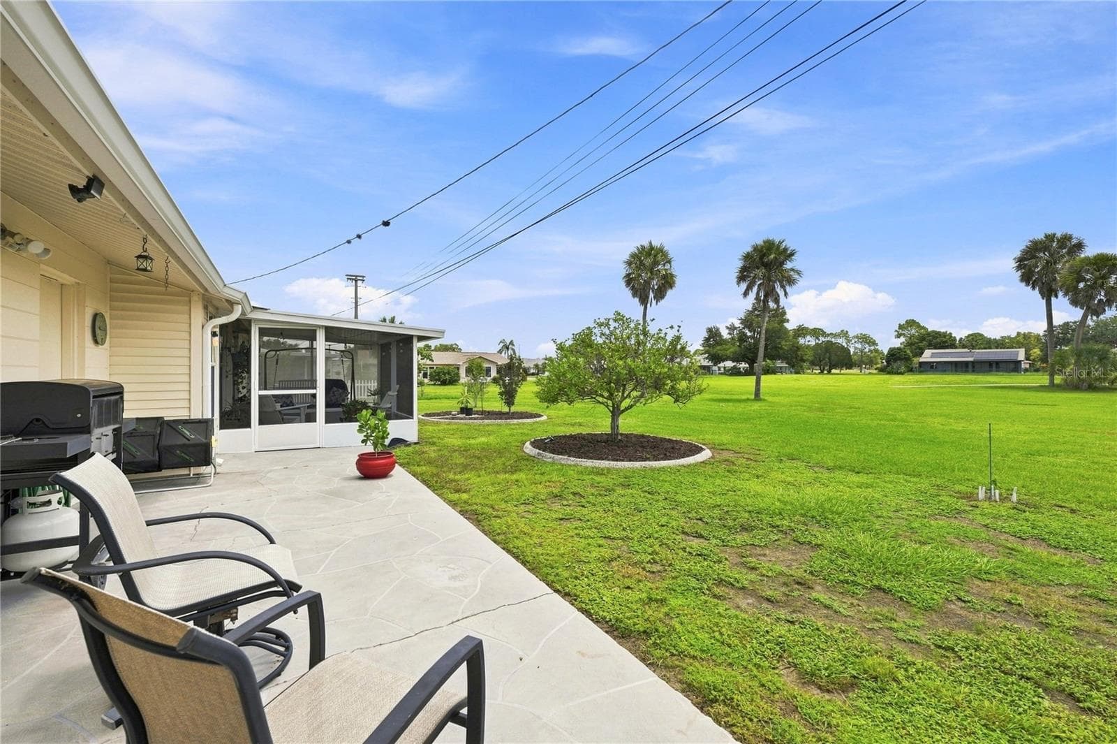Oversized Patio, Open Green Space View - 1405 HACIENDA DR, SUN CITY CENTER