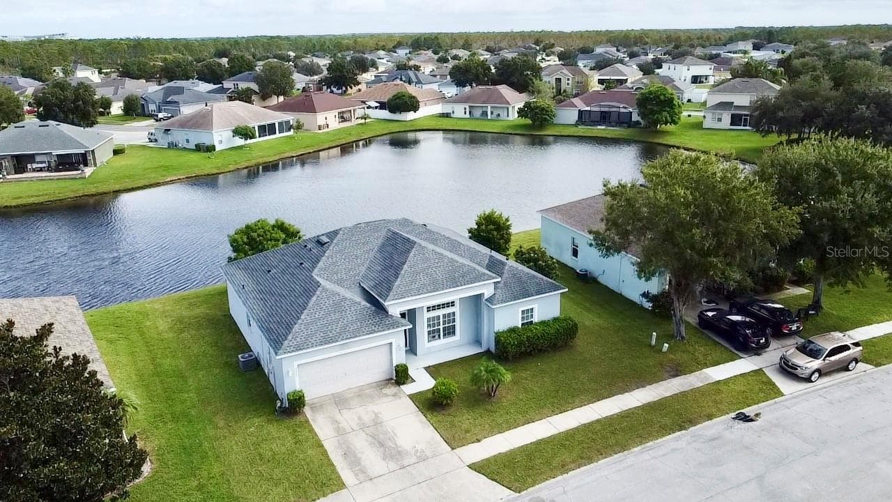 Single Family Residence at 3807 WOOD THRUSH DR, KISSIMMEE, photo 4 of 26