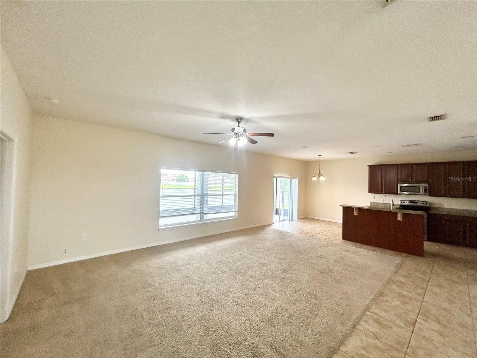 Single Family Residence at 3807 WOOD THRUSH DR, KISSIMMEE, photo 5 of 26