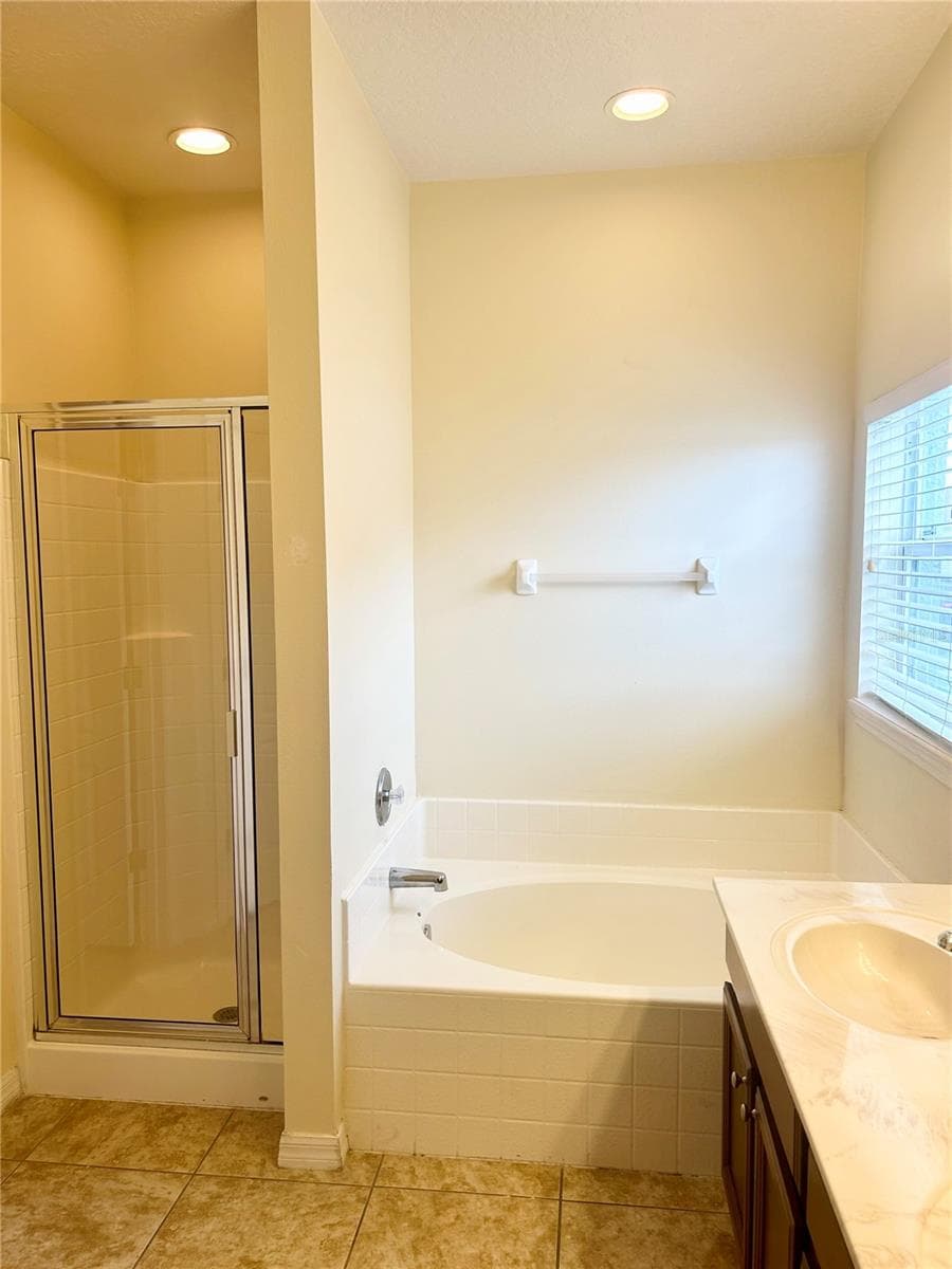 Single Family Residence at 3807 WOOD THRUSH DR, KISSIMMEE, photo 15 of 26