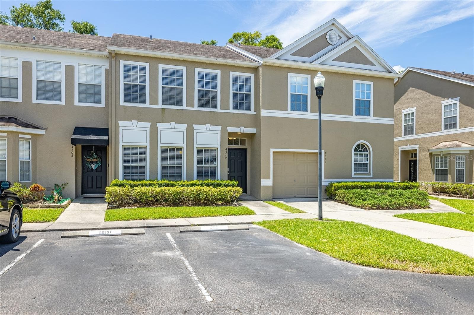 Townhouse at 4310 FINCASTLE CT, TAMPA, photo 4 of 49