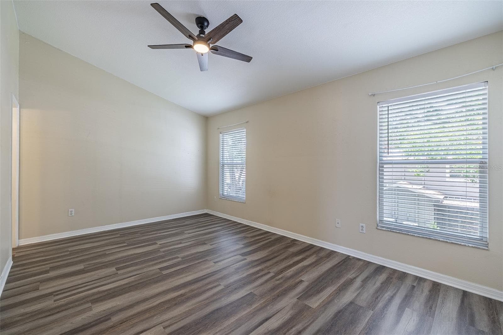Townhouse at 4310 FINCASTLE CT, TAMPA, photo 23 of 49