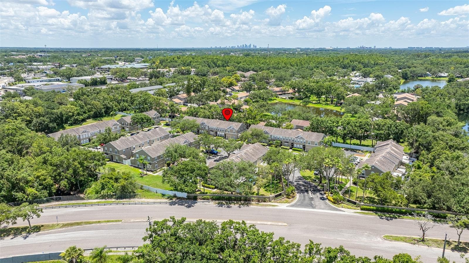 Townhouse at 4310 FINCASTLE CT, TAMPA, photo 37 of 49