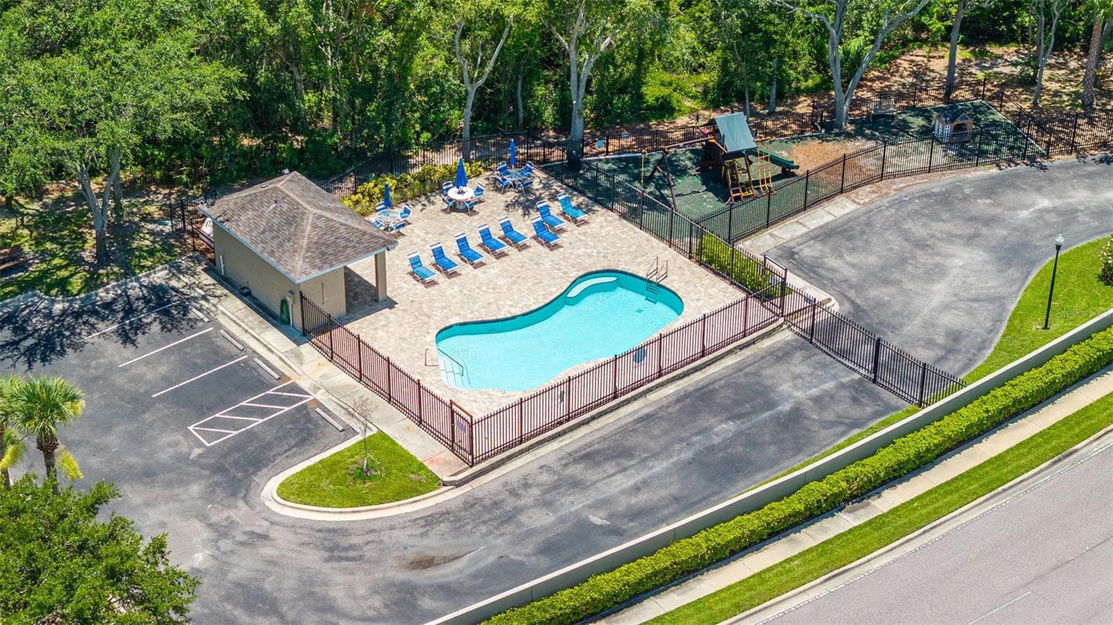 Townhouse at 4310 FINCASTLE CT, TAMPA, photo 43 of 49
