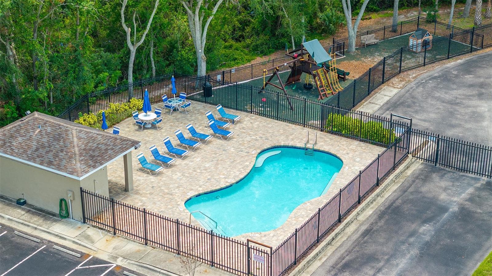 Townhouse at 4310 FINCASTLE CT, TAMPA, photo 44 of 49