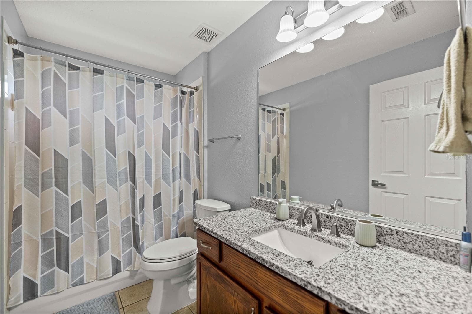 Guest Bathroom - 7411 SW 128TH ST, OCALA