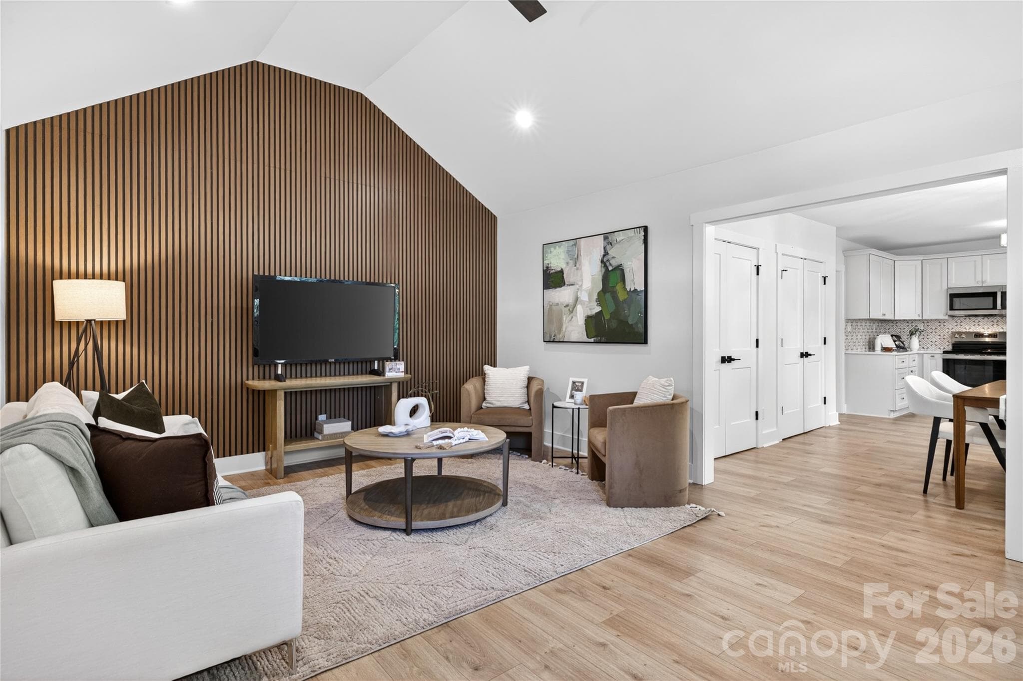 309 W Gold Street