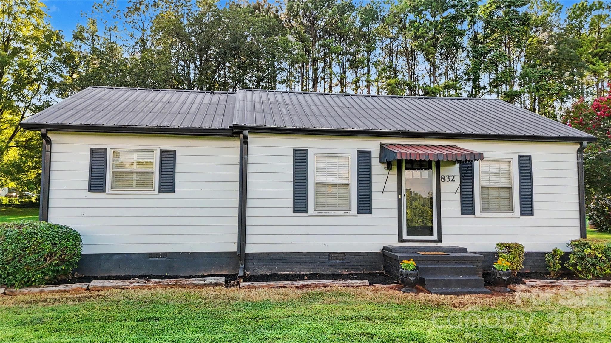 Single Family Residence at 832 Baker Street, Statesville, photo 6 of 47