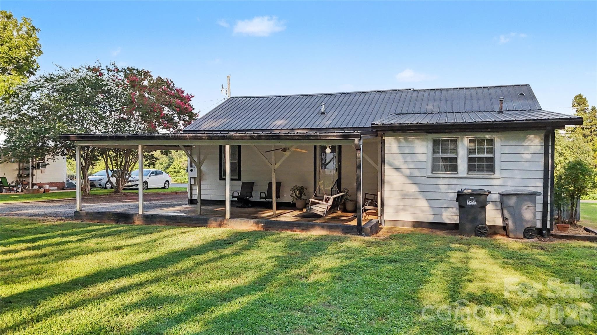 Single Family Residence at 832 Baker Street, Statesville, photo 11 of 47