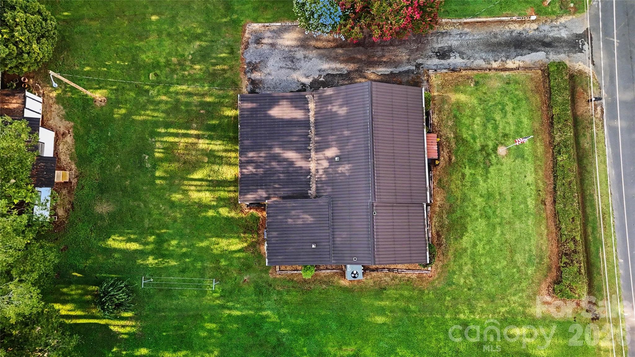 Single Family Residence at 832 Baker Street, Statesville, photo 17 of 47