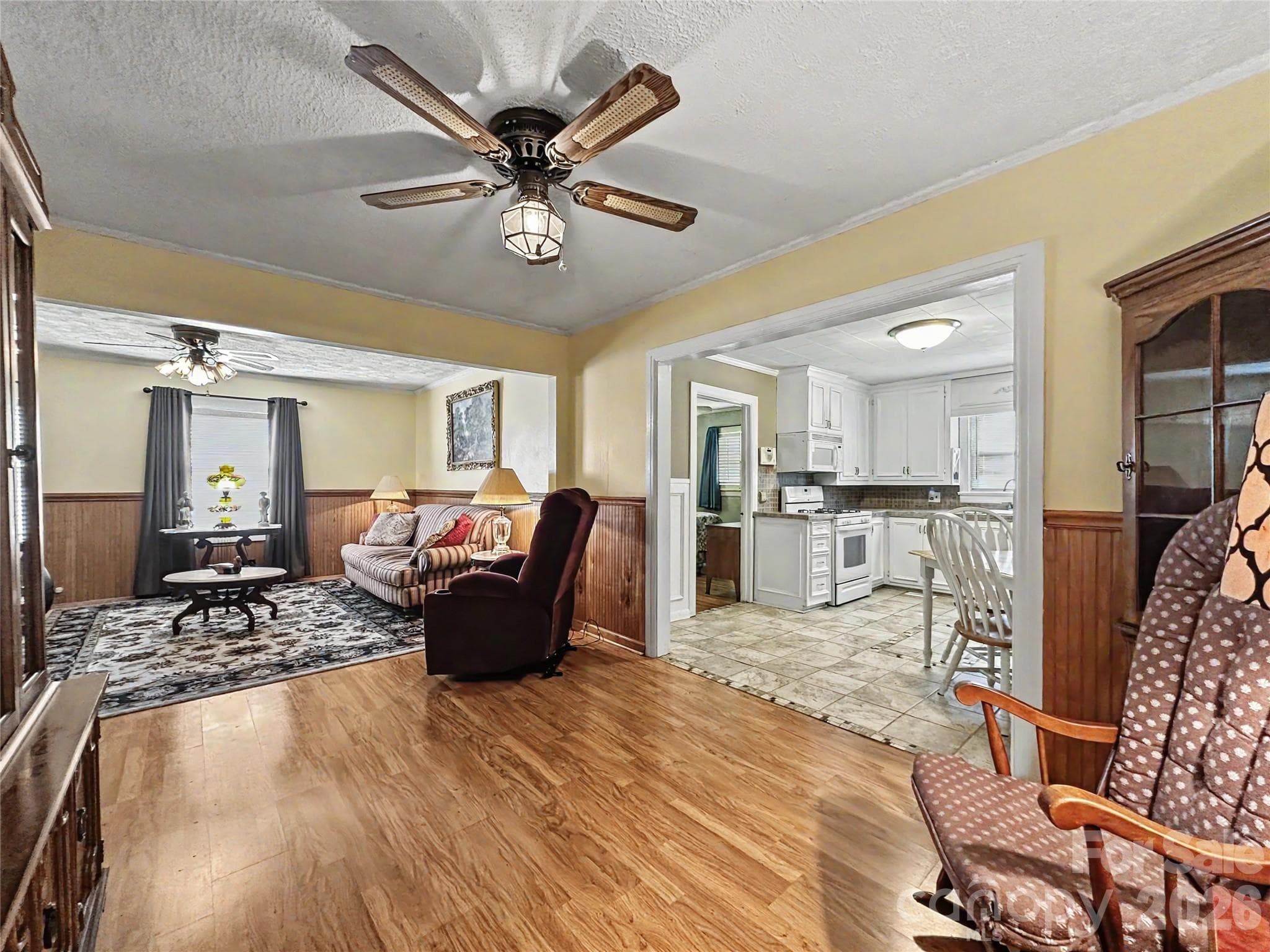 Single Family Residence at 832 Baker Street, Statesville, photo 23 of 47