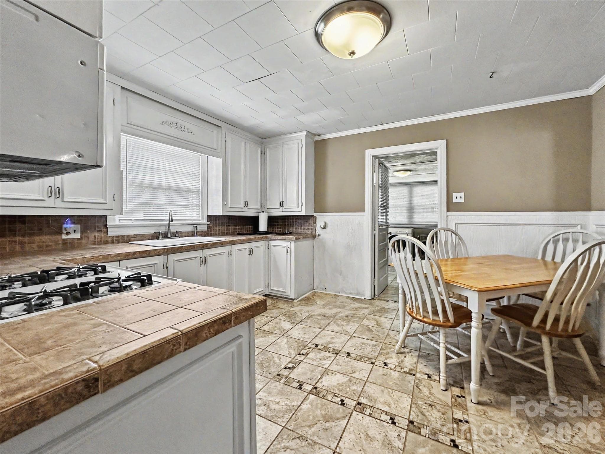 Single Family Residence at 832 Baker Street, Statesville, photo 26 of 47