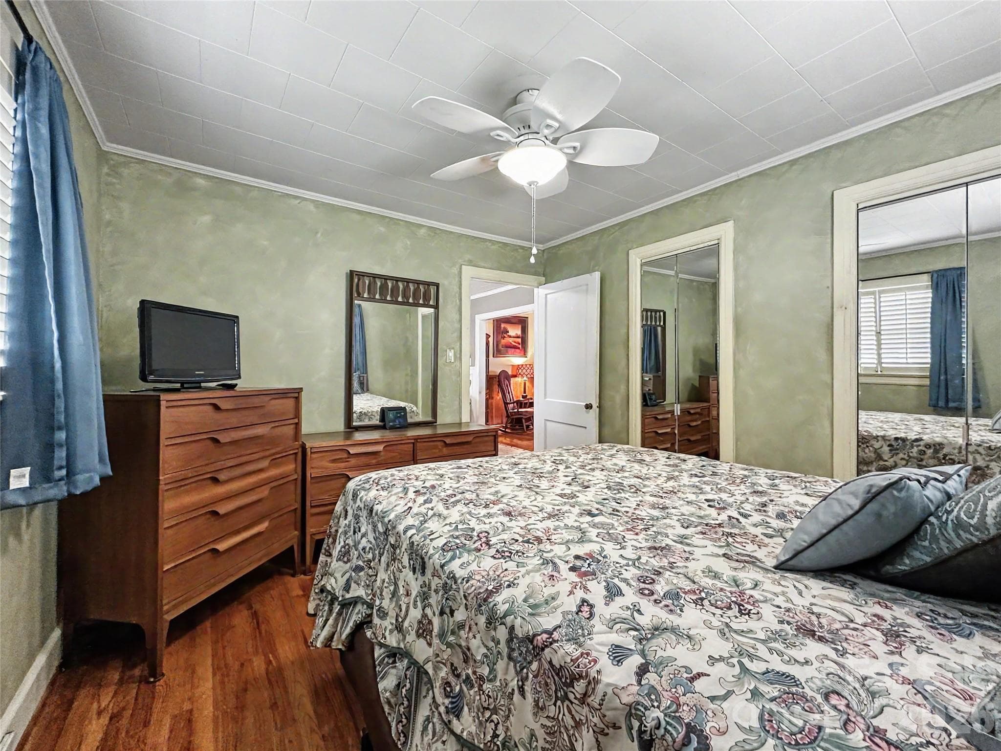 Single Family Residence at 832 Baker Street, Statesville, photo 35 of 47
