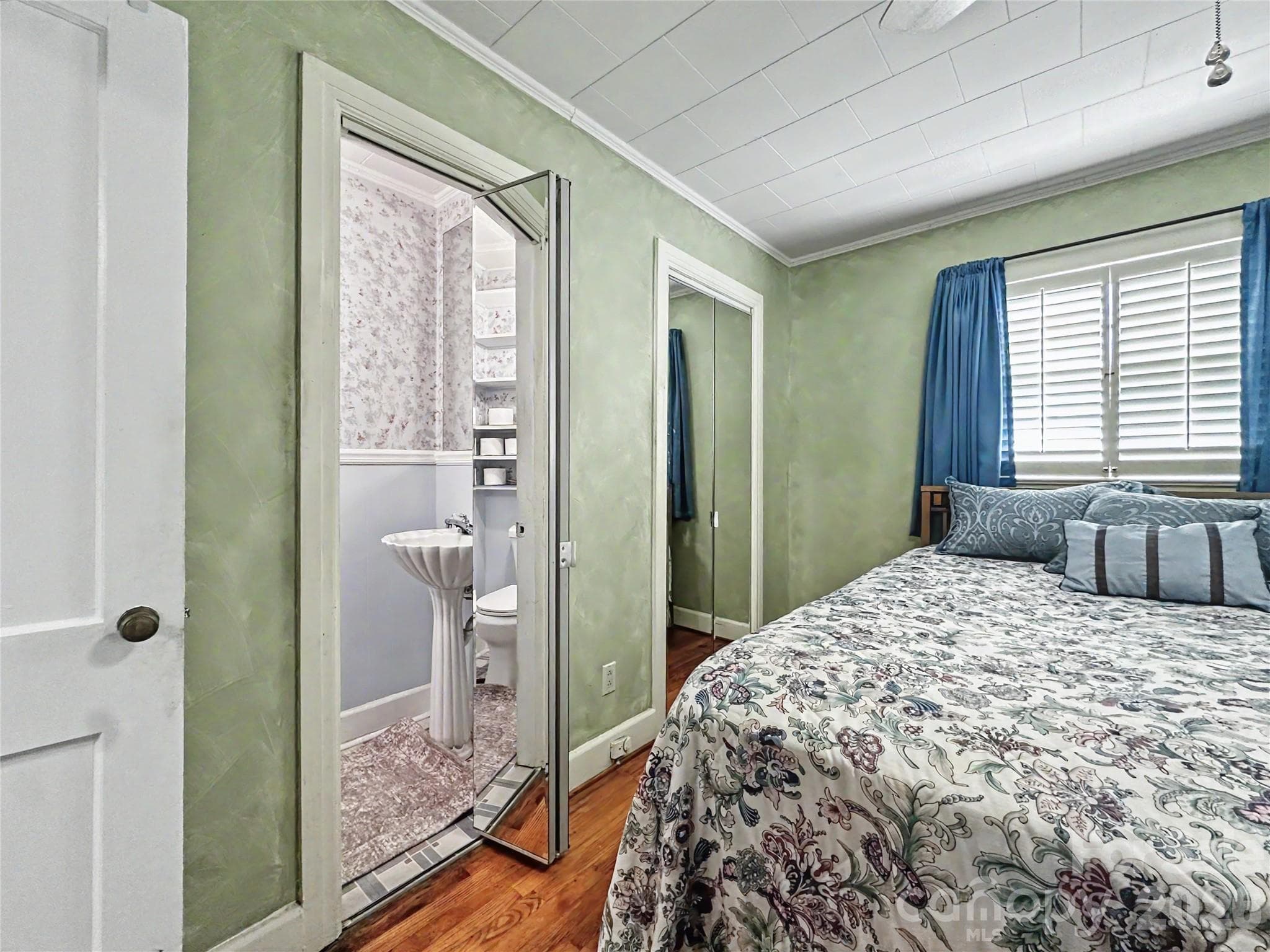 Single Family Residence at 832 Baker Street, Statesville, photo 36 of 47
