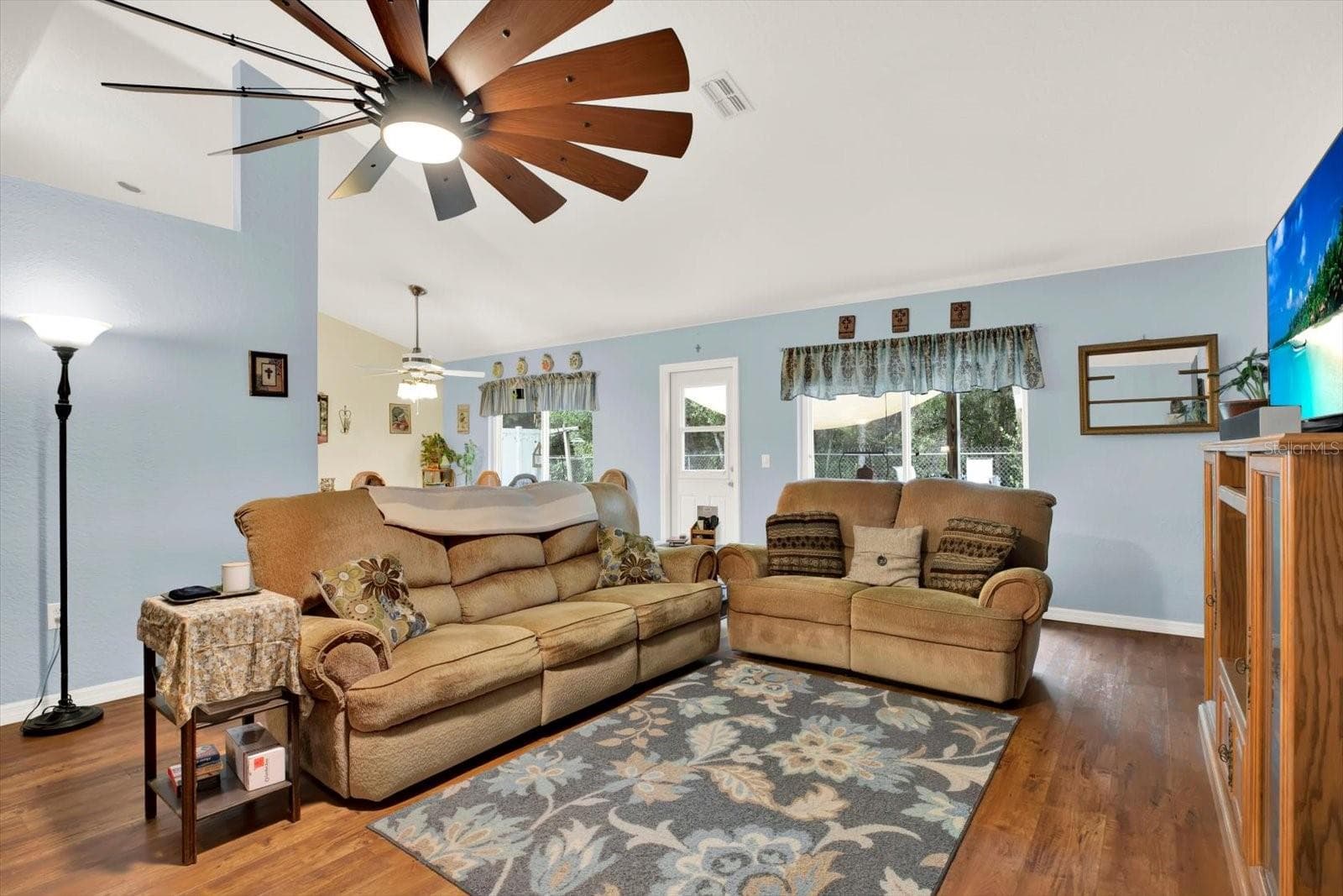 Single Family Residence at 9086 MANCHESTER ST, SPRING HILL, photo 10 of 35