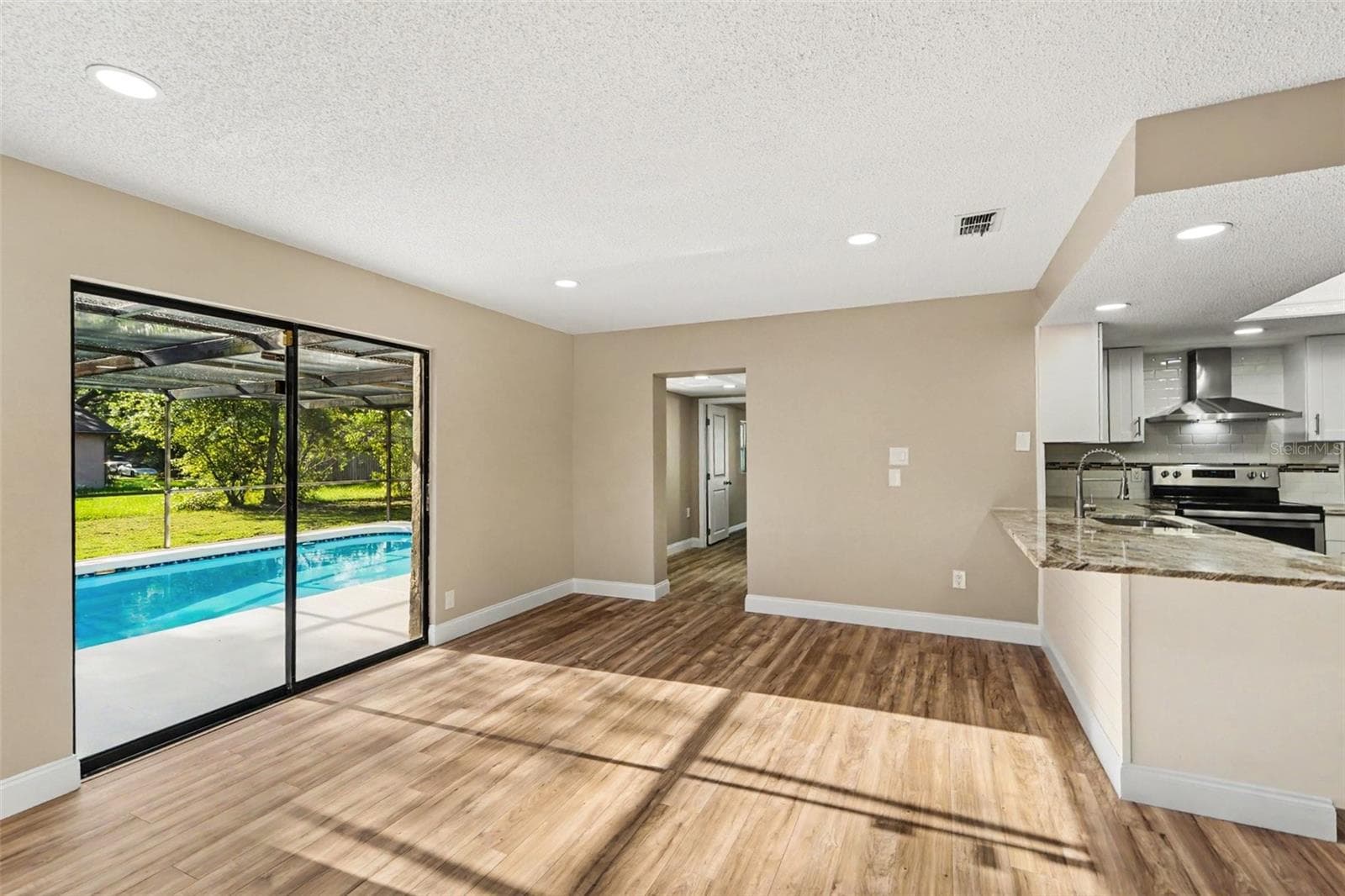Single Family Residence at 1364 DILL AVE, SPRING HILL, photo 9 of 24