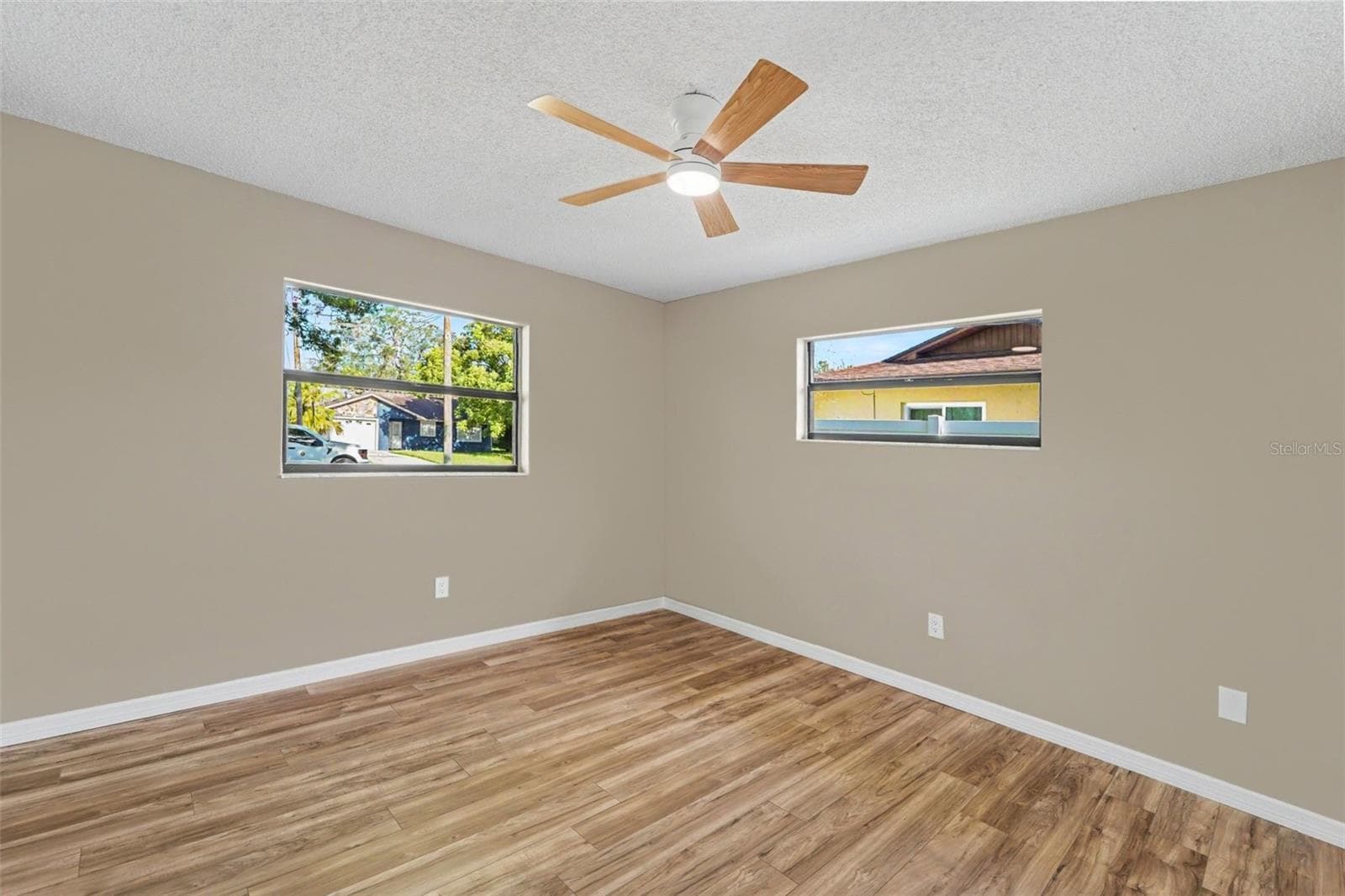 Single Family Residence at 1364 DILL AVE, SPRING HILL, photo 16 of 24