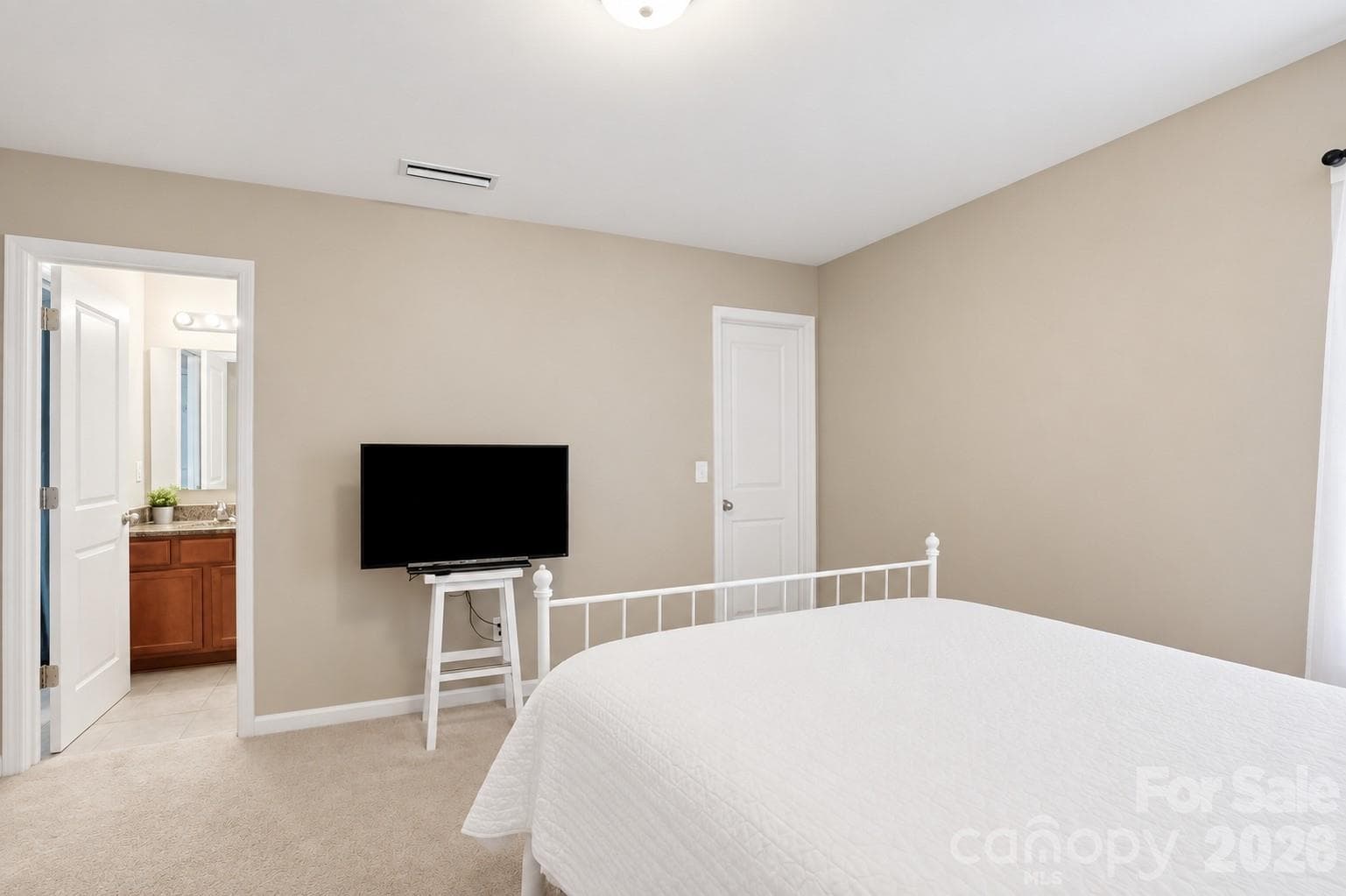 Single Family Residence at 11608 Galashiels Drive, Huntersville, photo 22 of 26