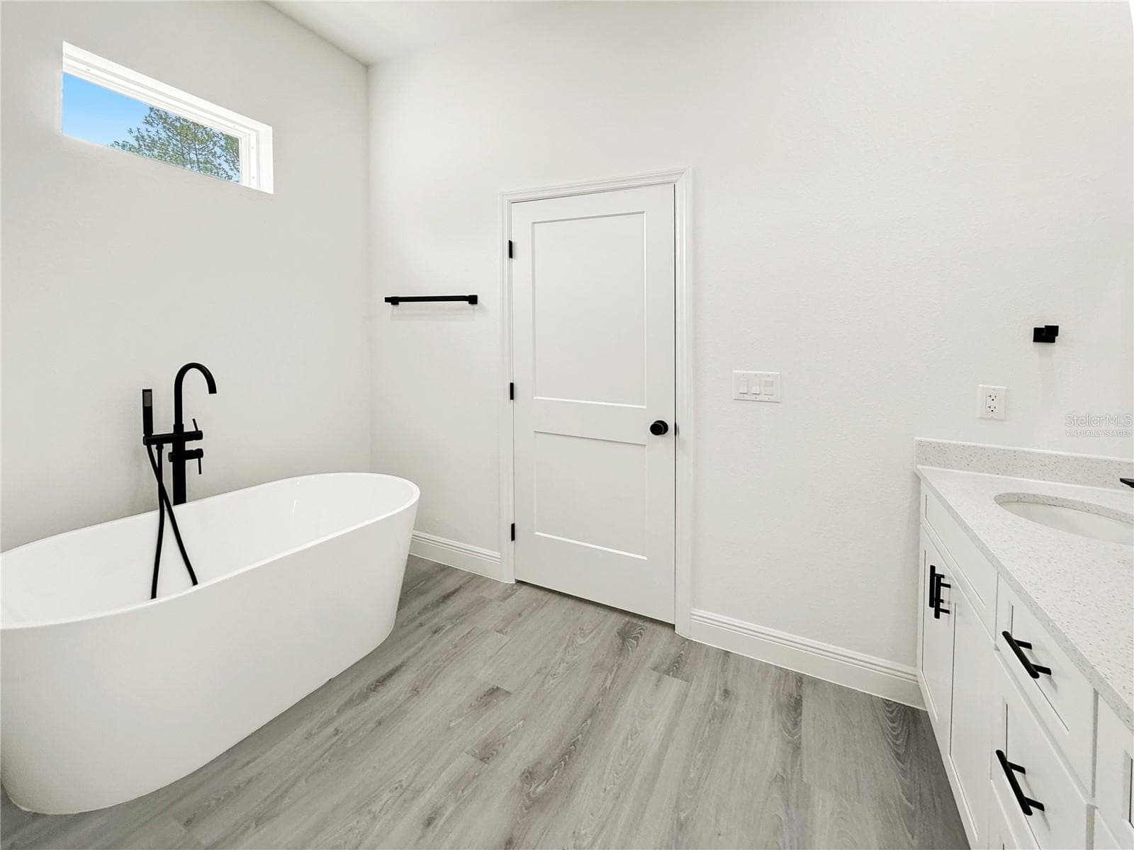 Virtually Staged - 16158 SW 19TH AVENUE RD, OCALA