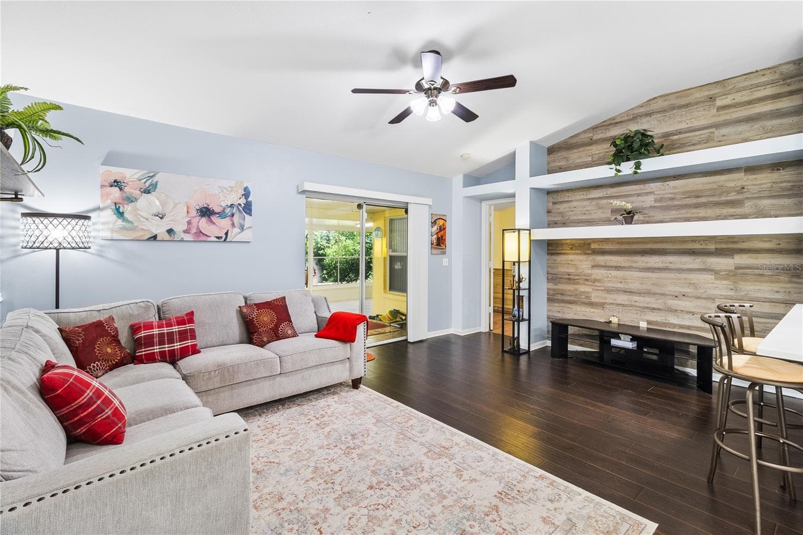 Single Family Residence at 1622 HULETT DR, BRANDON, photo 14 of 37