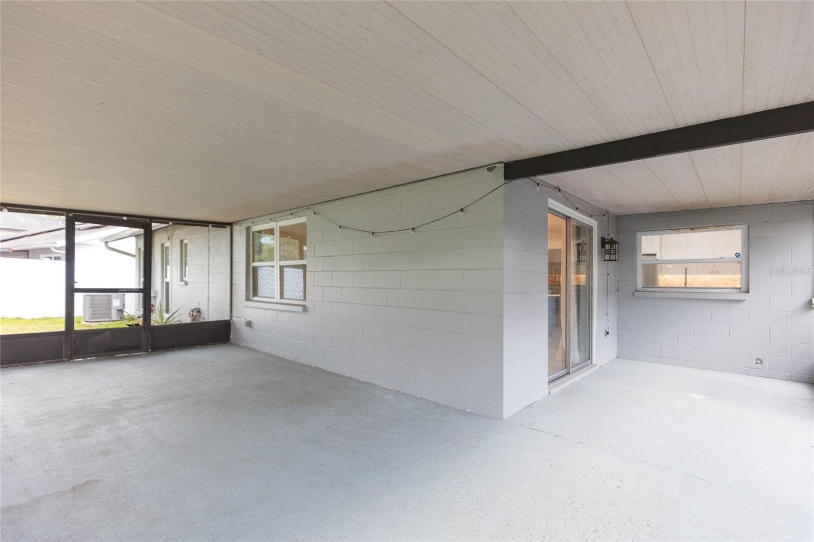 Single Family Residence at 2705 LAKEVILLE DR, TAMPA, photo 35 of 37