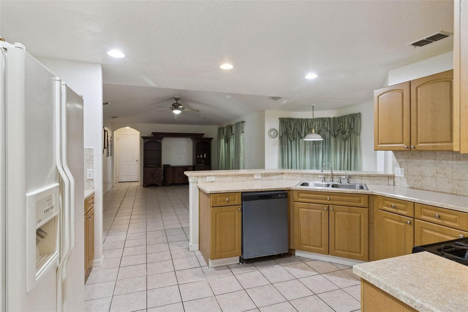 Single Family Residence at 236 DOLCETTO DR, DAVENPORT, photo 17 of 36