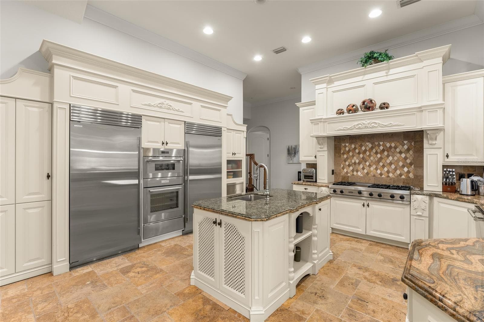 Single Family Residence at 6055 LOUISE COVE DR, WINDERMERE, photo 19 of 82