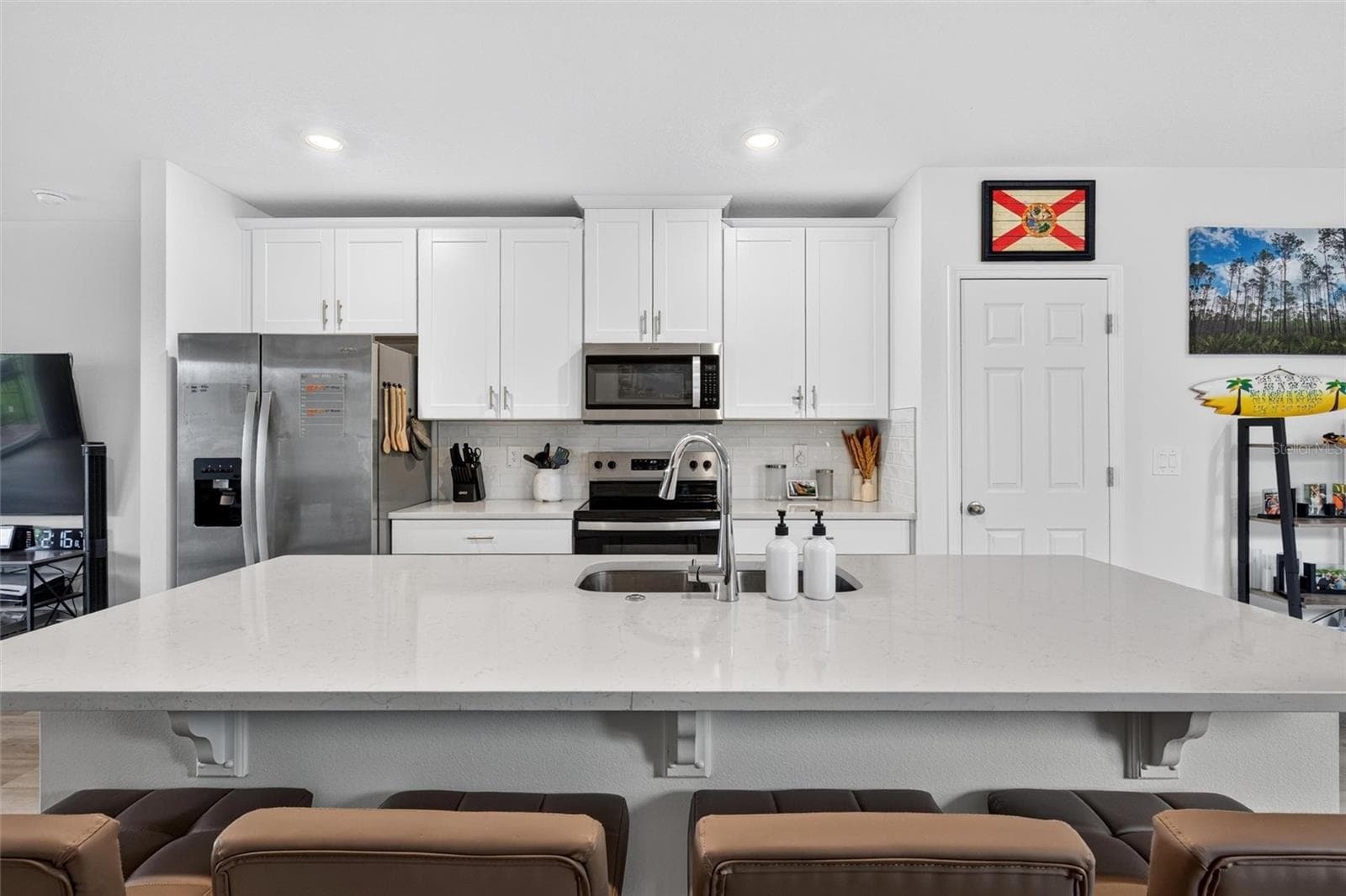Single Family Residence at 209 LINKS TERRACE BLVD, DAYTONA BEACH, photo 11 of 64