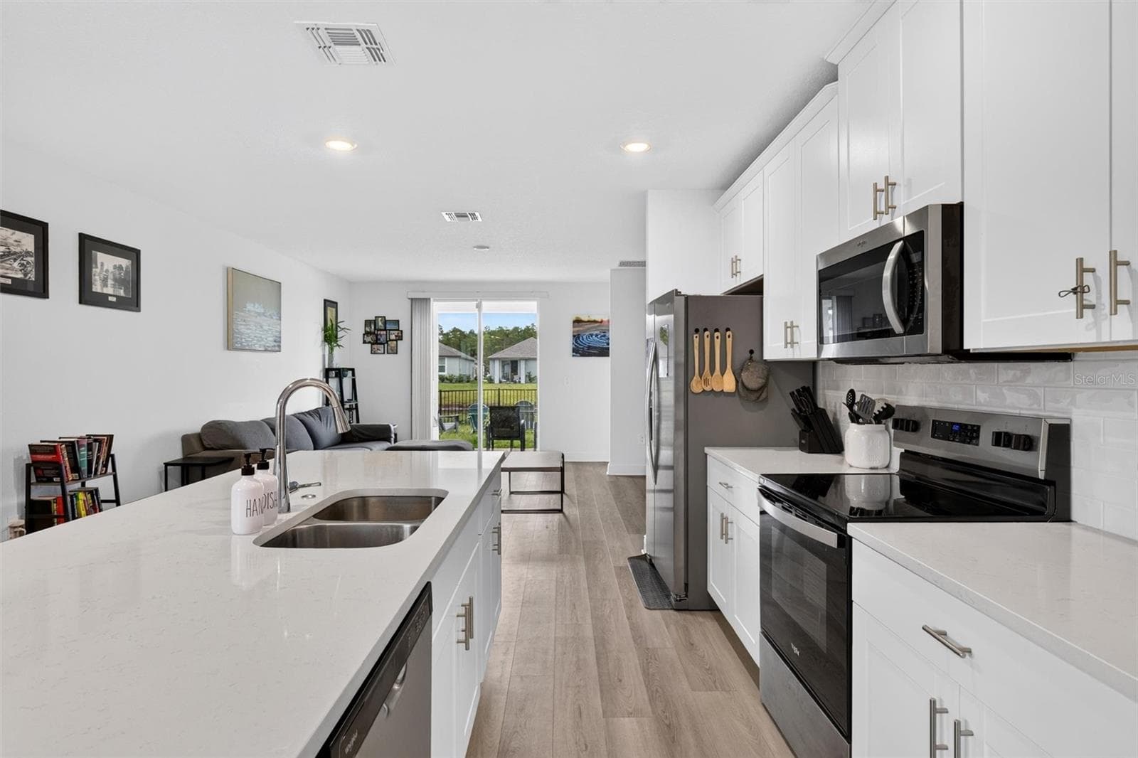 Single Family Residence at 209 LINKS TERRACE BLVD, DAYTONA BEACH, photo 19 of 64