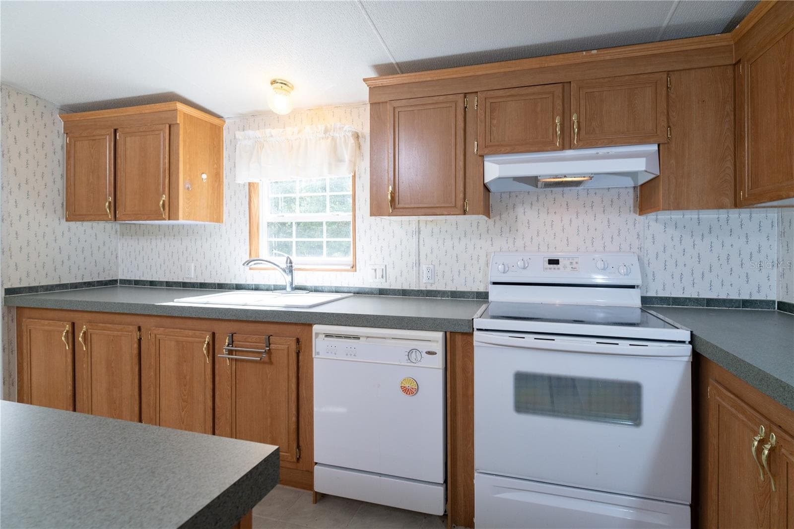 Kitchen - 11934 CR 656H, WEBSTER