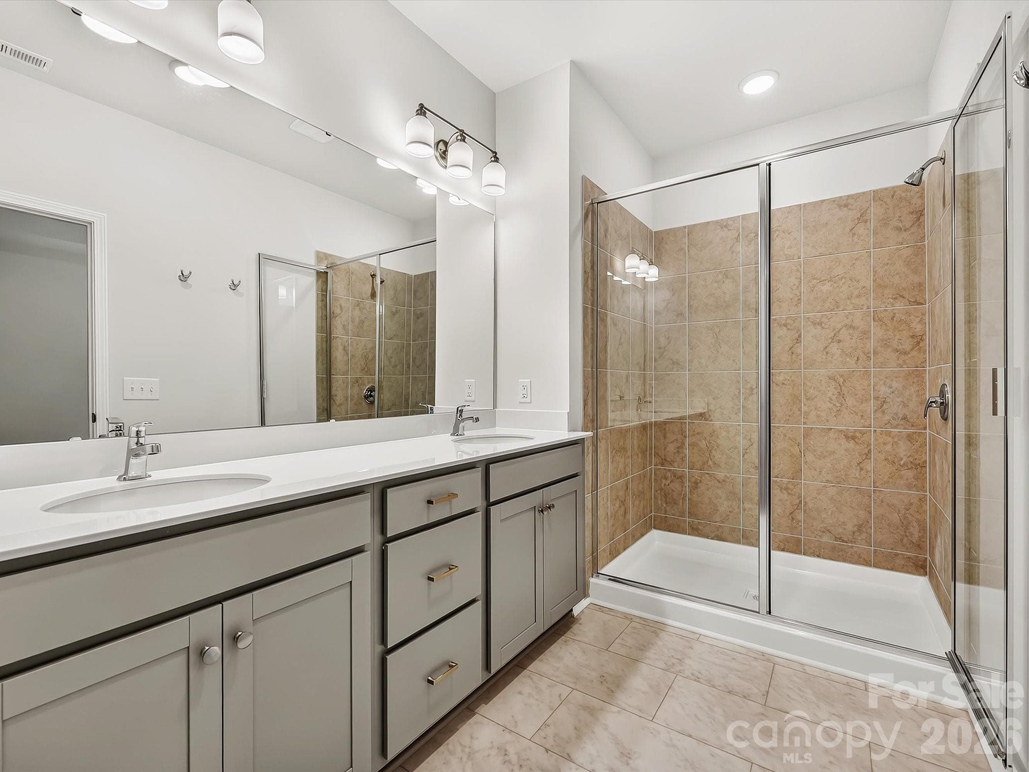 Owner's Bathroom - Charlotte