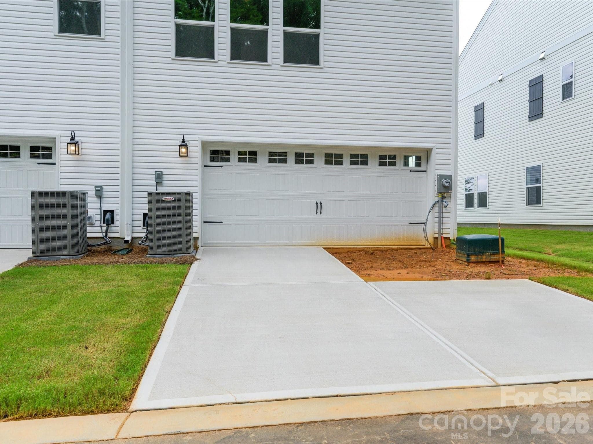 2 car side-by-side garage and 20 ft. driveway for 2 additional cars - Charlotte