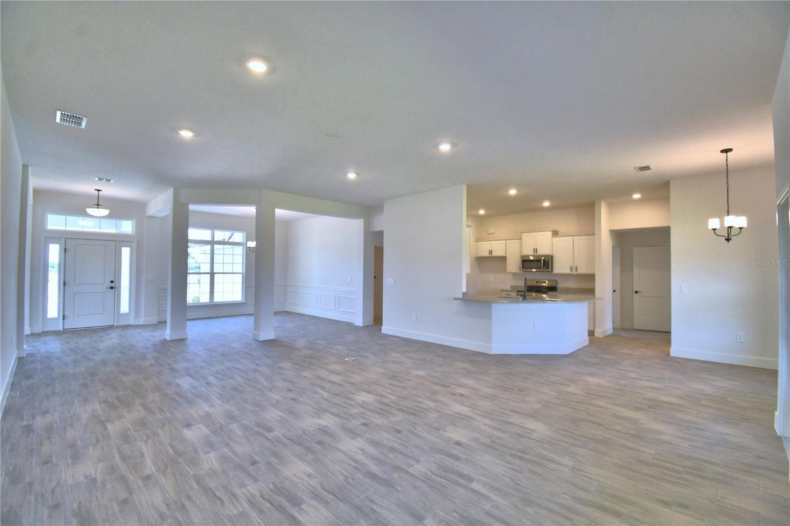 Single Family Residence at 5415 WATERSIDE DR, AUBURNDALE, photo 6 of 58