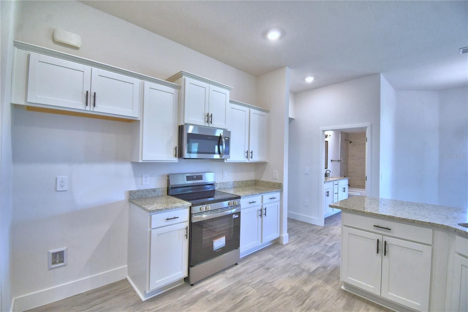 Single Family Residence at 5415 WATERSIDE DR, AUBURNDALE, photo 11 of 58