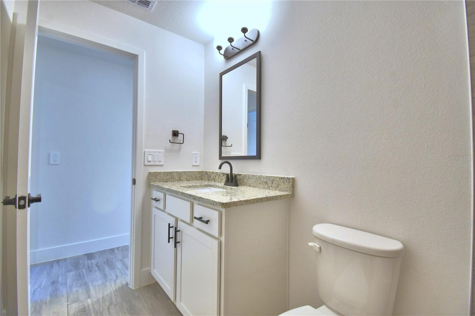 Single Family Residence at 5415 WATERSIDE DR, AUBURNDALE, photo 17 of 58