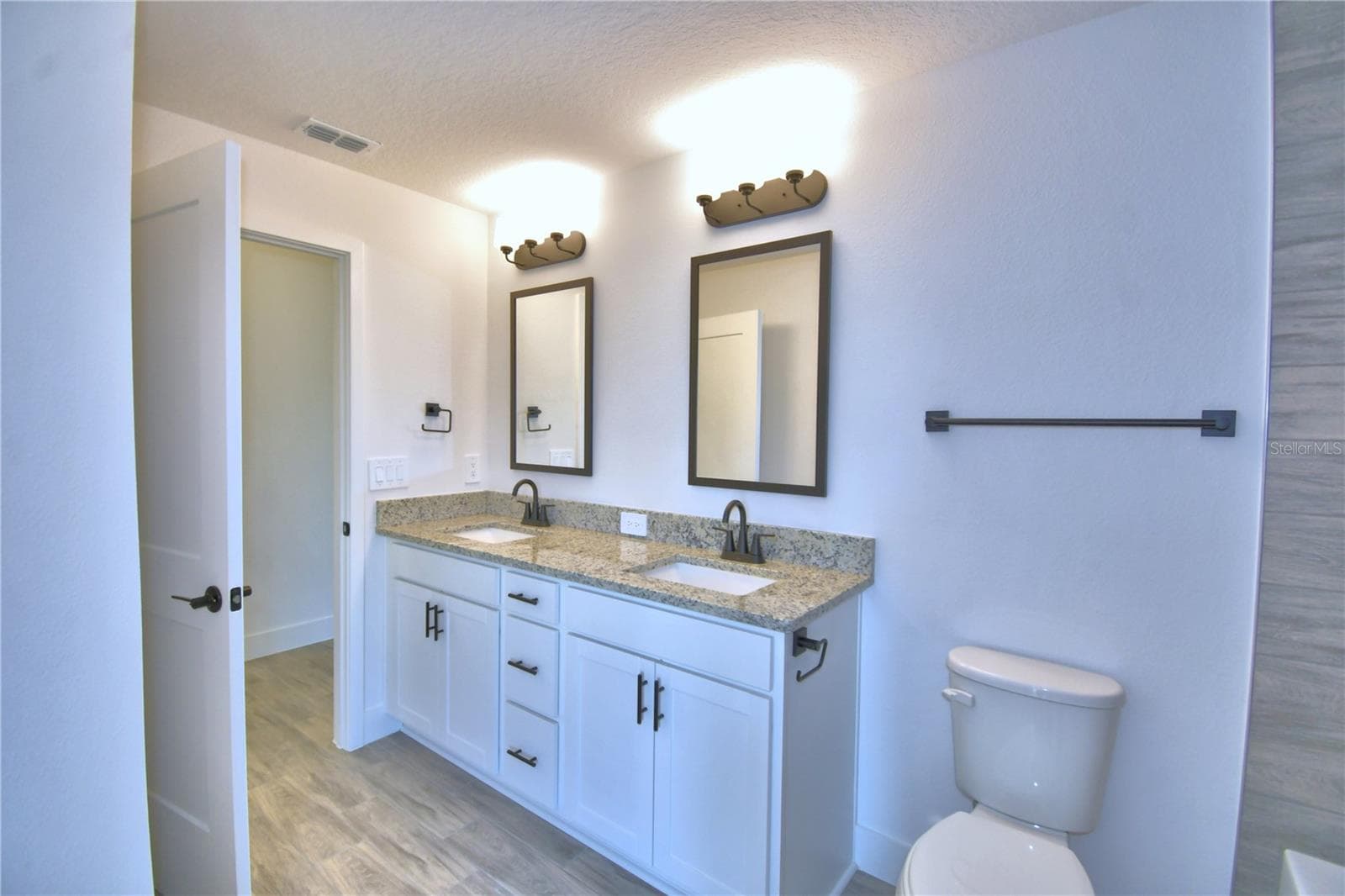 Single Family Residence at 5415 WATERSIDE DR, AUBURNDALE, photo 21 of 58