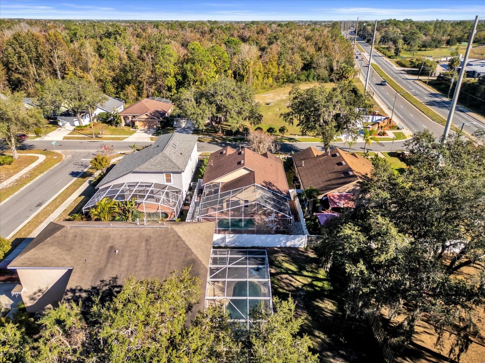 Single Family Residence at 111 PINEWOOD DR, DAVENPORT, photo 11 of 25