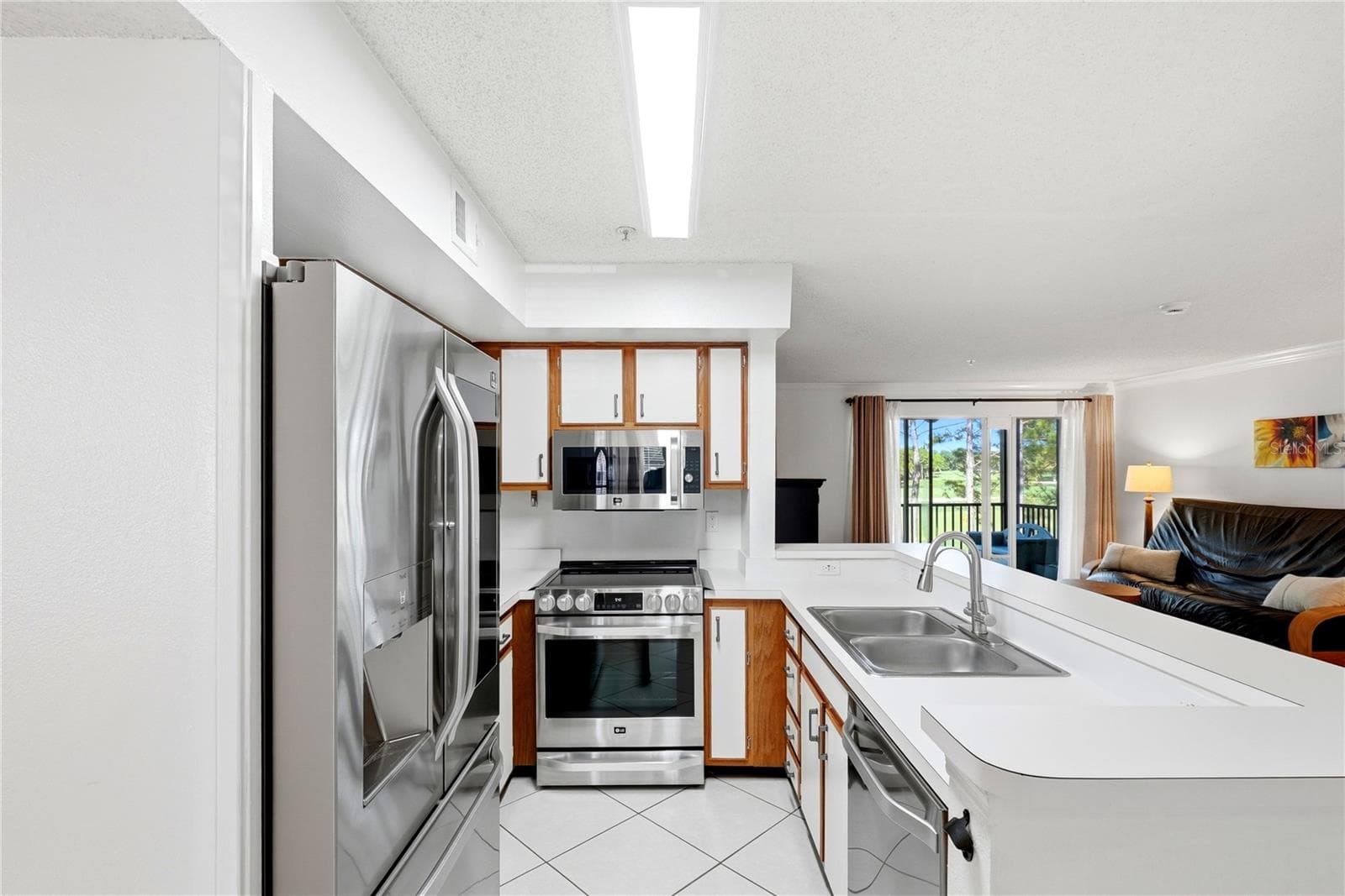 Condominium at 2400 FEATHER SOUND DR #427, CLEARWATER, photo 8 of 35