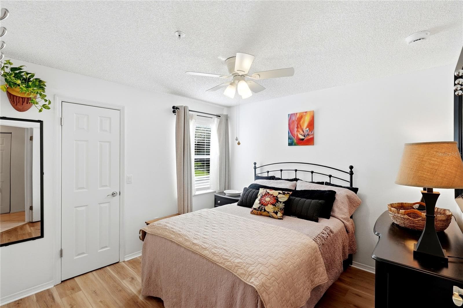 Second Bedroom with Walk-in Closet. - 2400 FEATHER SOUND DR #427, CLEARWATER