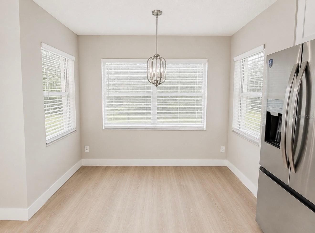 Breakfast Nook - 10814 CRESCENDO LOOP, CLERMONT