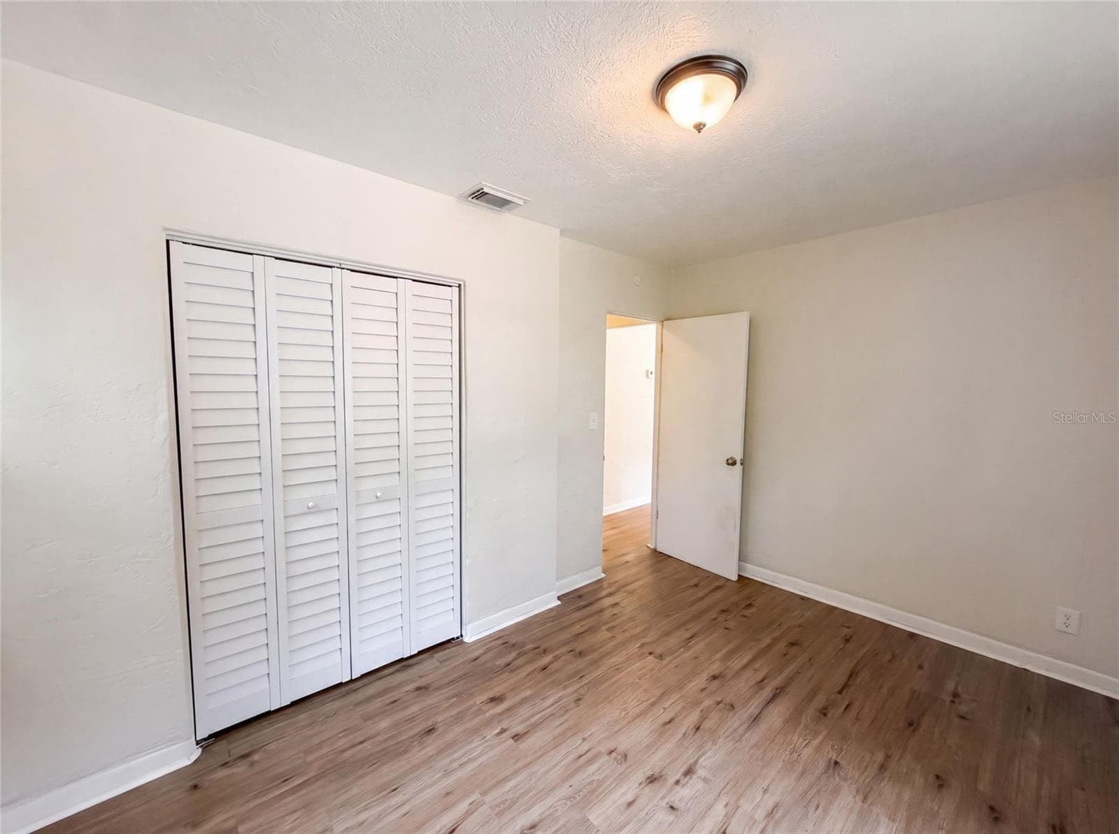 Single Family Residence at 706 FLANDERS AVE, DAYTONA BEACH, photo 6 of 19