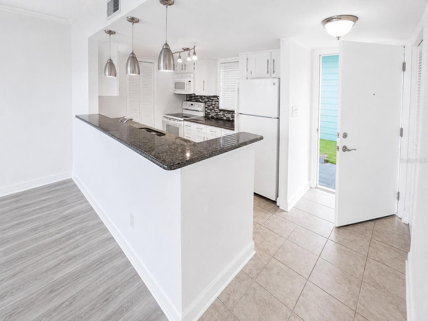 Condominium at 464 N PAULA DR #115, DUNEDIN, photo 7 of 28