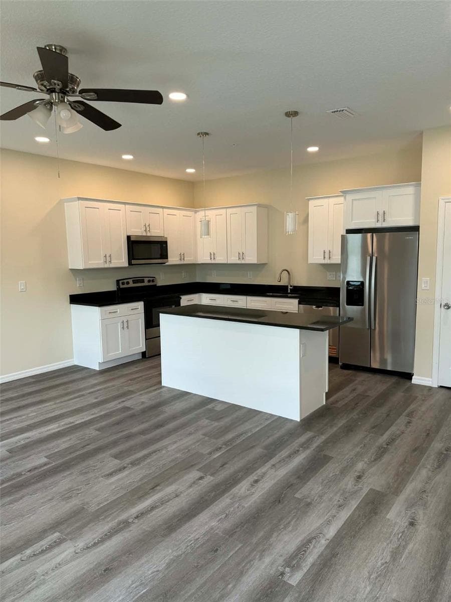 Kitchen - 4346 CAMBIO GARDENS CT, TAMPA