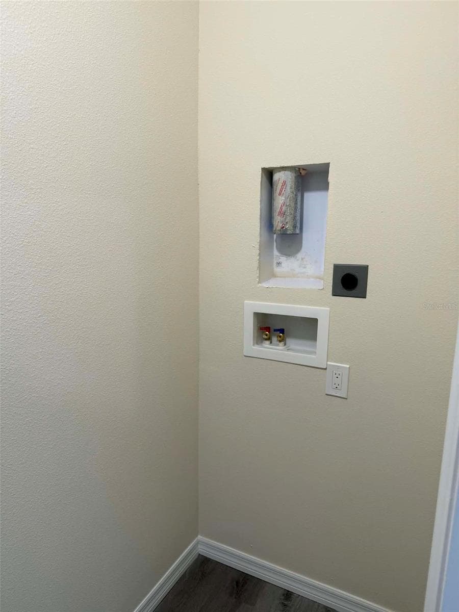 Laundry Room - 4346 CAMBIO GARDENS CT, TAMPA