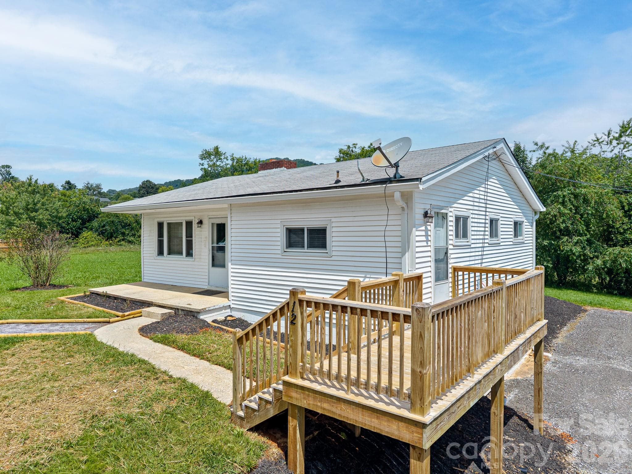 Single Family Residence at 12 Baker Road, Asheville, photo 4 of 29