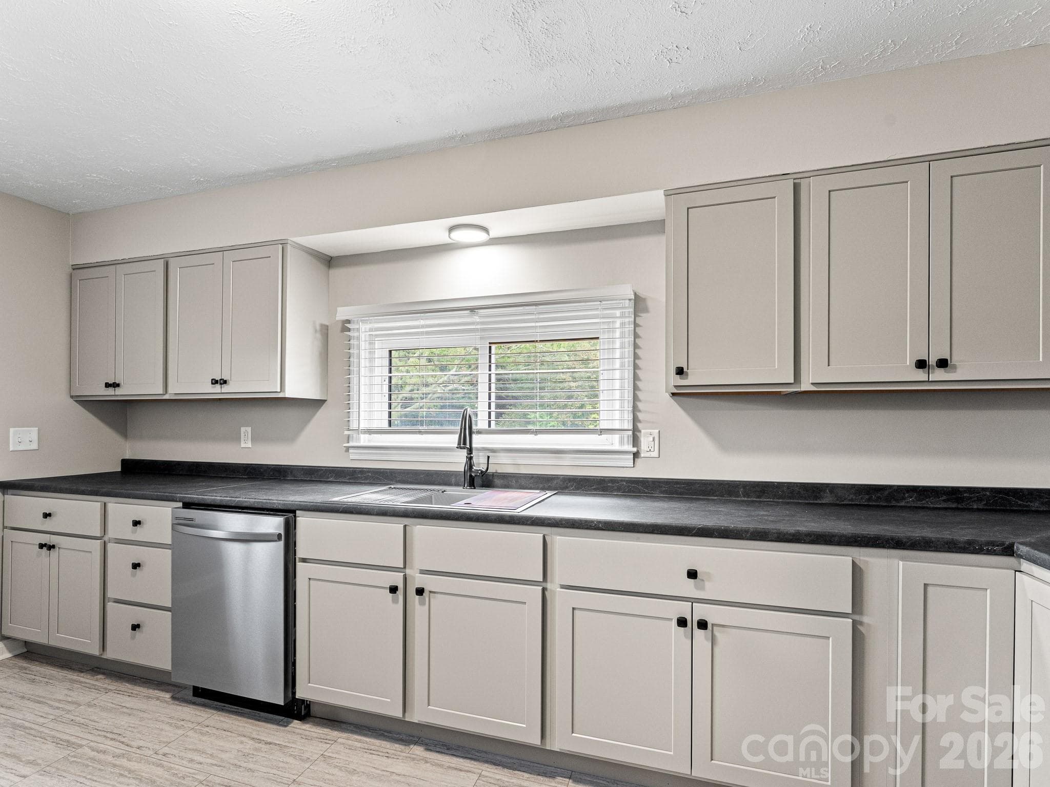 Single Family Residence at 12 Baker Road, Asheville, photo 18 of 29