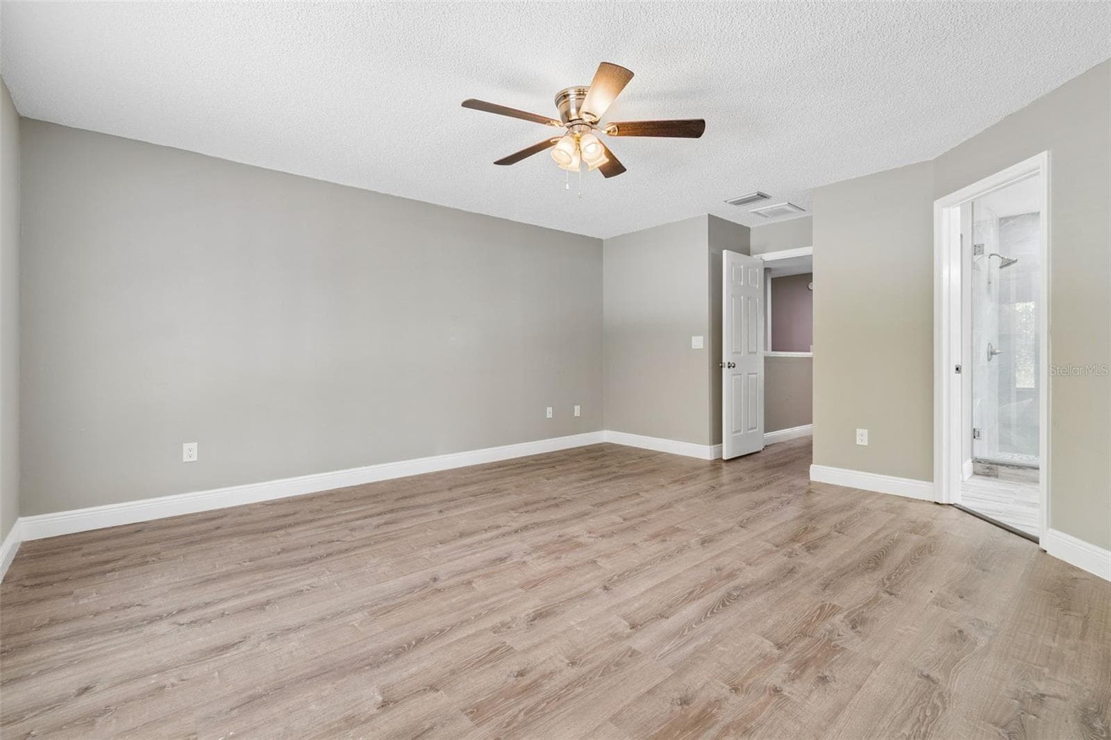 Single Family Residence at 12914 LONGCREST DR, RIVERVIEW, photo 17 of 61